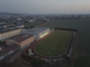 Tělocvična v Kobeřicích adekvátně doplnila stávající budovy