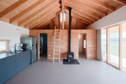 Dům u jezera, JRVKC, Vojka nad Dunajom, Foto