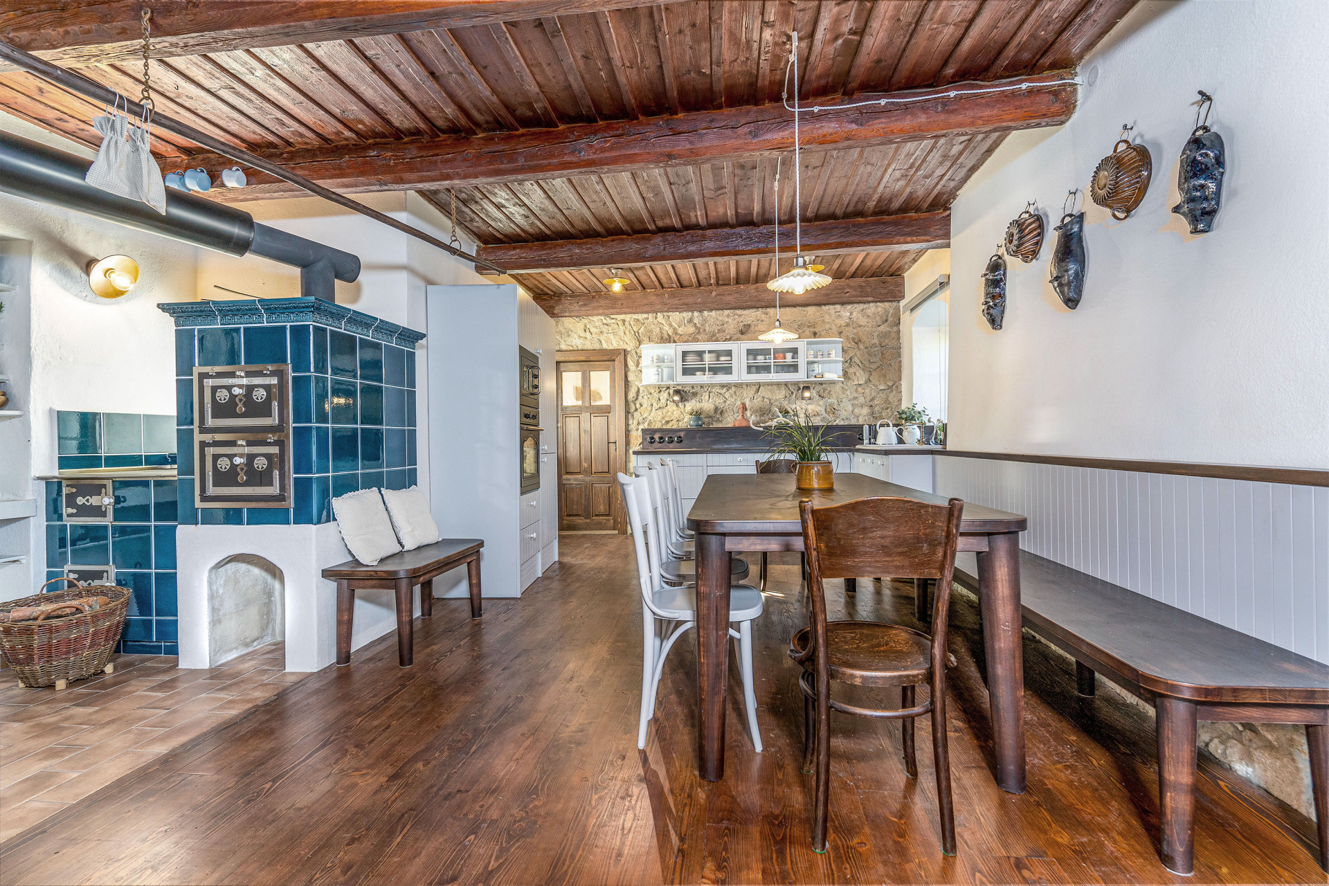 Rekonstrukce interiéru kamenné chalupy od 3K Architects