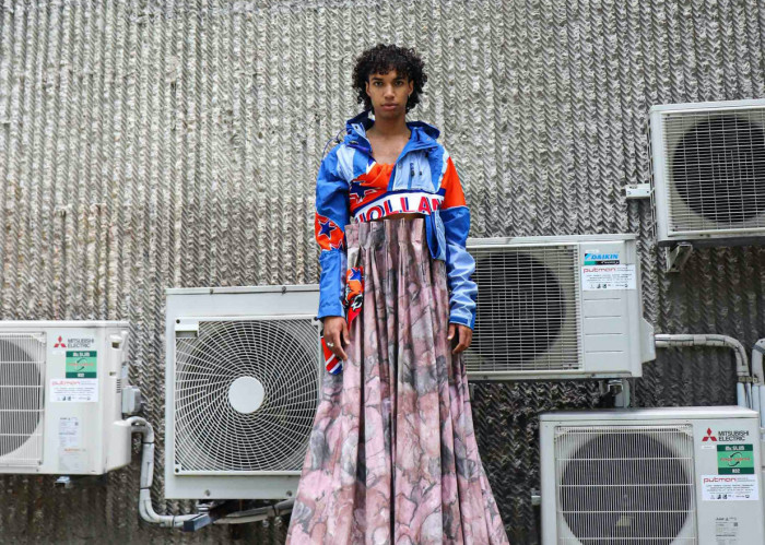 Druhé místo obsadila kolekce Charging The Self Matyldy Kwiatkowské z varšavské Akademie umění. Její kolekce vypráví příběh o imaginárním místě, kde můžeme zažít hluboký klid, harmonii, spokojenost a naplnění, kde budeme spontánní a volní.