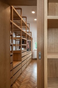 Rekonstrukce prvorepublikové vily v Praze od No Architects