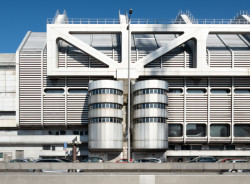 Kongresové centrum ICC v Berlíně - hi-tech z dob studené války.