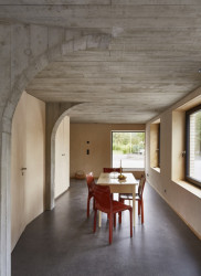 Konverze stodoly ve Švýcarsku, Freiluft