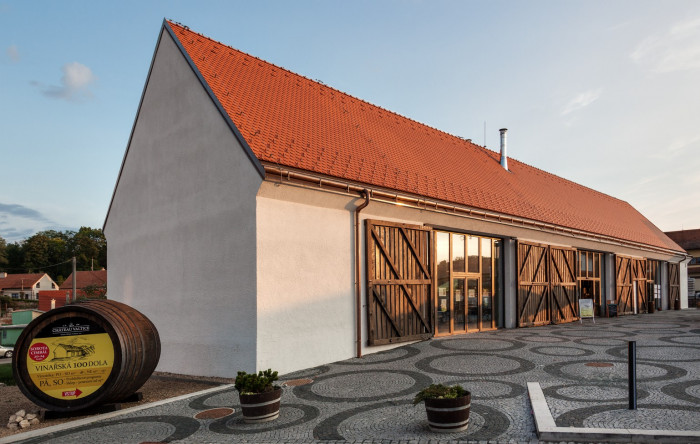 Vinařská stodola, M2AI