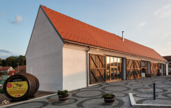 Vinařská stodola, M2AI