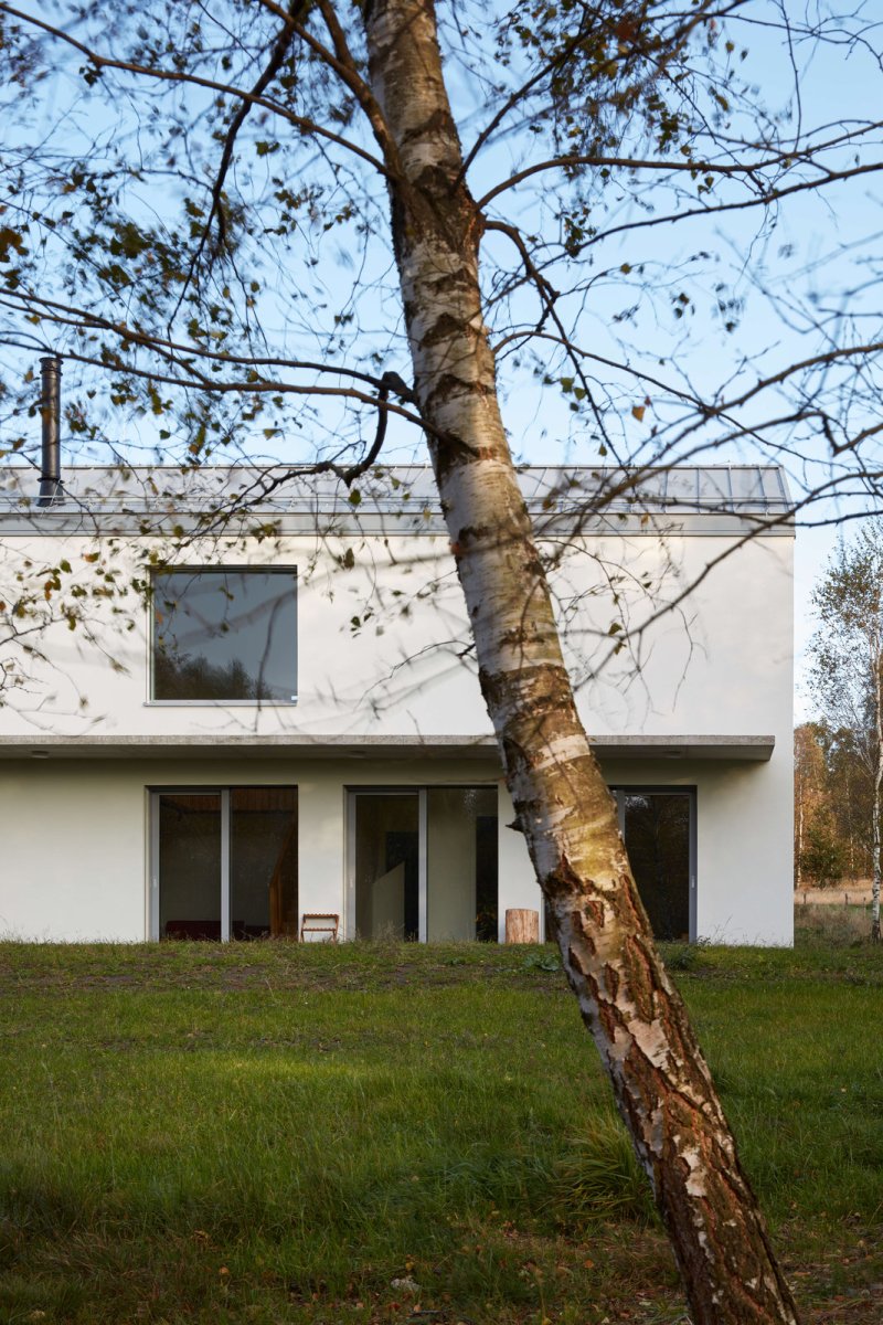 Dům u skalního města od ateliéru 2xpa. (Novostavba rodinného domu, Tisá; 2xpa)
