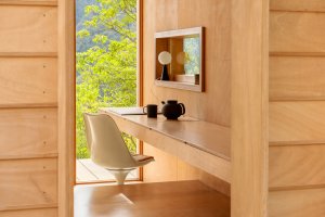 Mladí italští architekti postavili za dva týdny malou stavbu v Apeninách určenou k rozjímání a meditaci