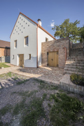 Rodinný dům Nový Šaldorf, Létající inženýři