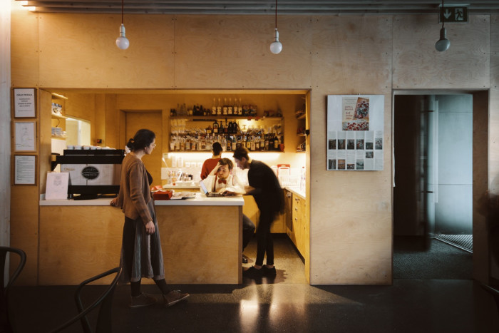 VIOLA centrum pro umenie, zerozero