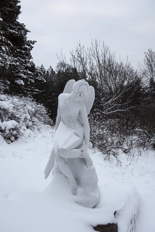 Damien Hirst, Anatomie anděla. Lokace: Oslo, Ekebergparken 2008 - foto