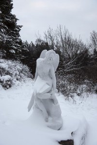 Damien Hirst, Anatomie anděla. Lokace: Oslo, Ekebergparken 2008 - foto