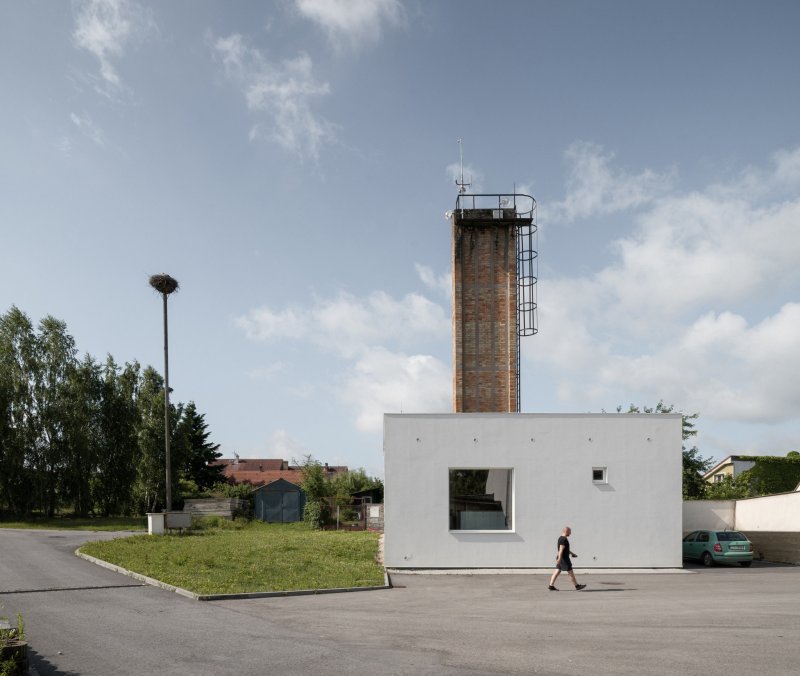 Adaptace koetelny v Ledenicích od Ateliéru 111 architekti