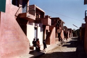 Nízkonákladové bydlení Aranya, 1989, Indore v Indii Označení