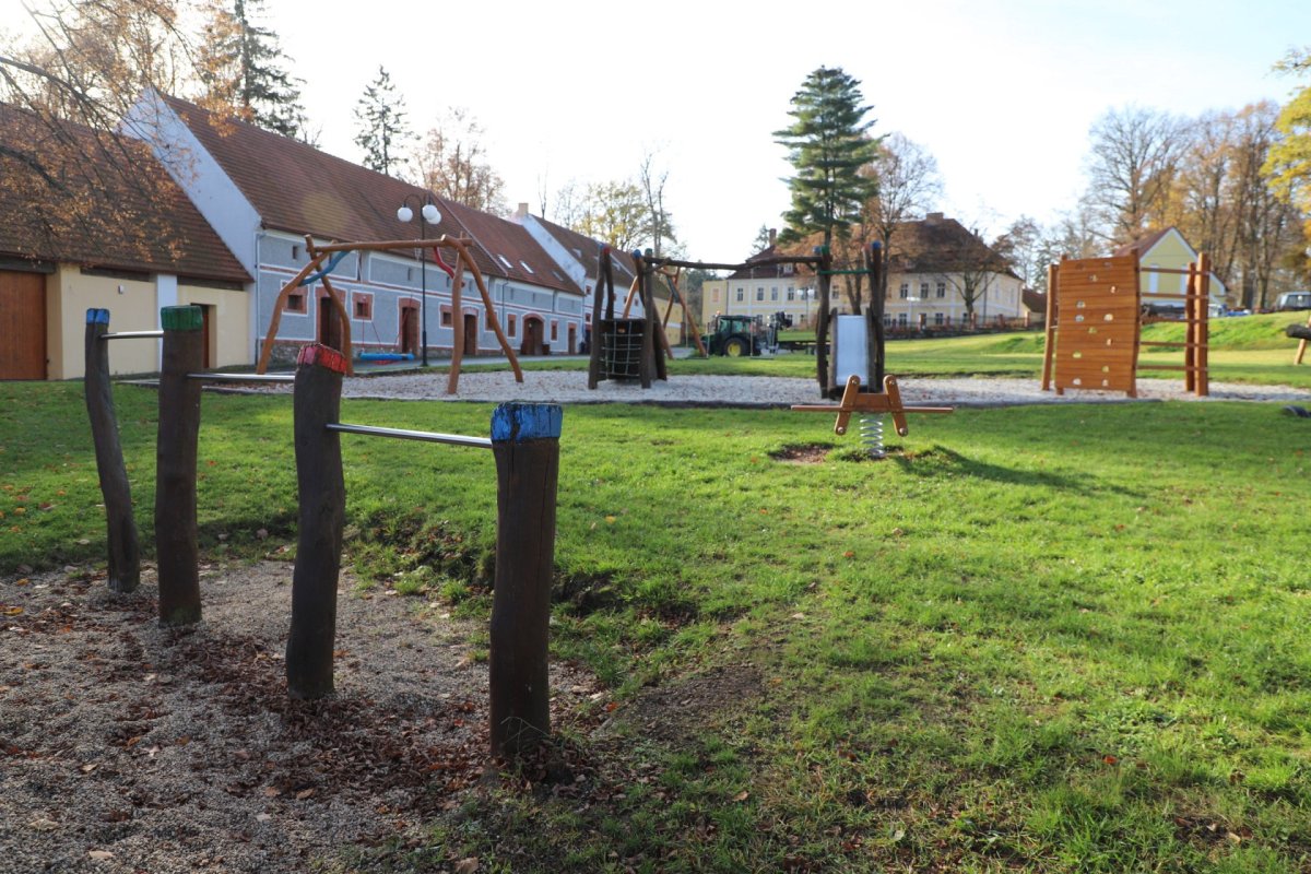 Obec Těchozub úspěšně pečuje o svoje památky a hrdě se hlásí k odkazu Bernarda Bolzana
