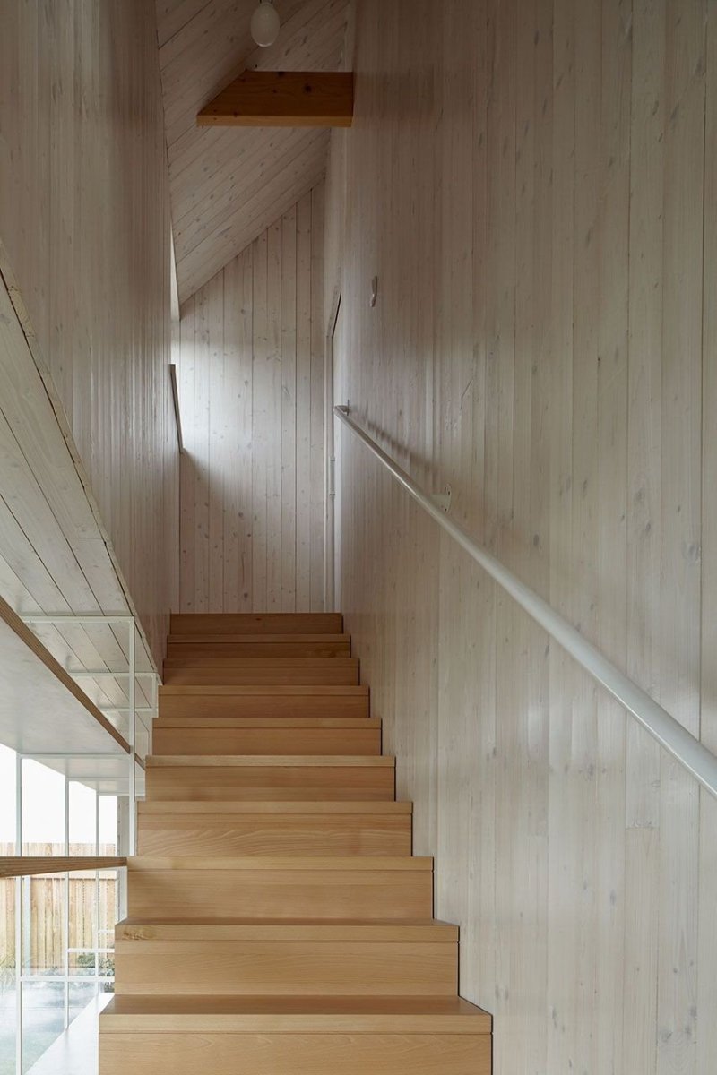Mjölk architekti, Dům V plotě - foto