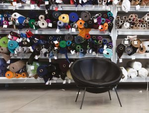 Z procesu výroby Bowl Chair