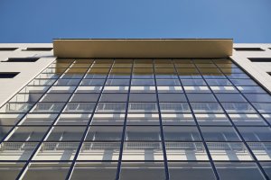 Budova Elektrických podniků v Praze-Holešovicích po rekonstrukci od studia TaK Architects
