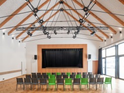 Kulturní dům v Olšanech na Brněnsku od studia Laplan