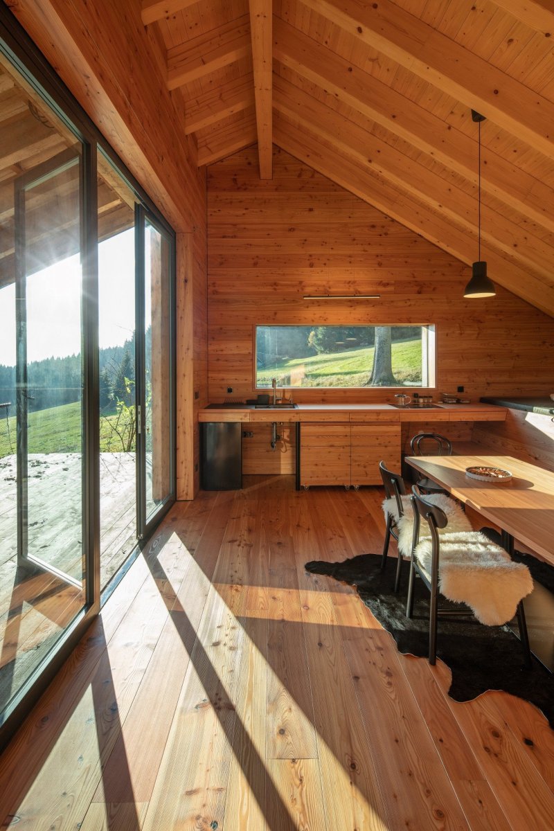 Pařezová chaloupka v Orlických horách od molo architekti