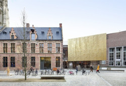 import.export ARCHITECTURE, The Moon – foto