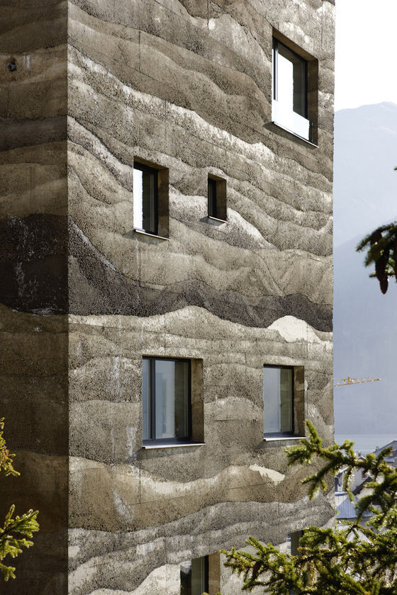 Bytový komplex v Samedanu, Mierta &amp; Kurt Lazzarini Architekten © Ralph Feiner