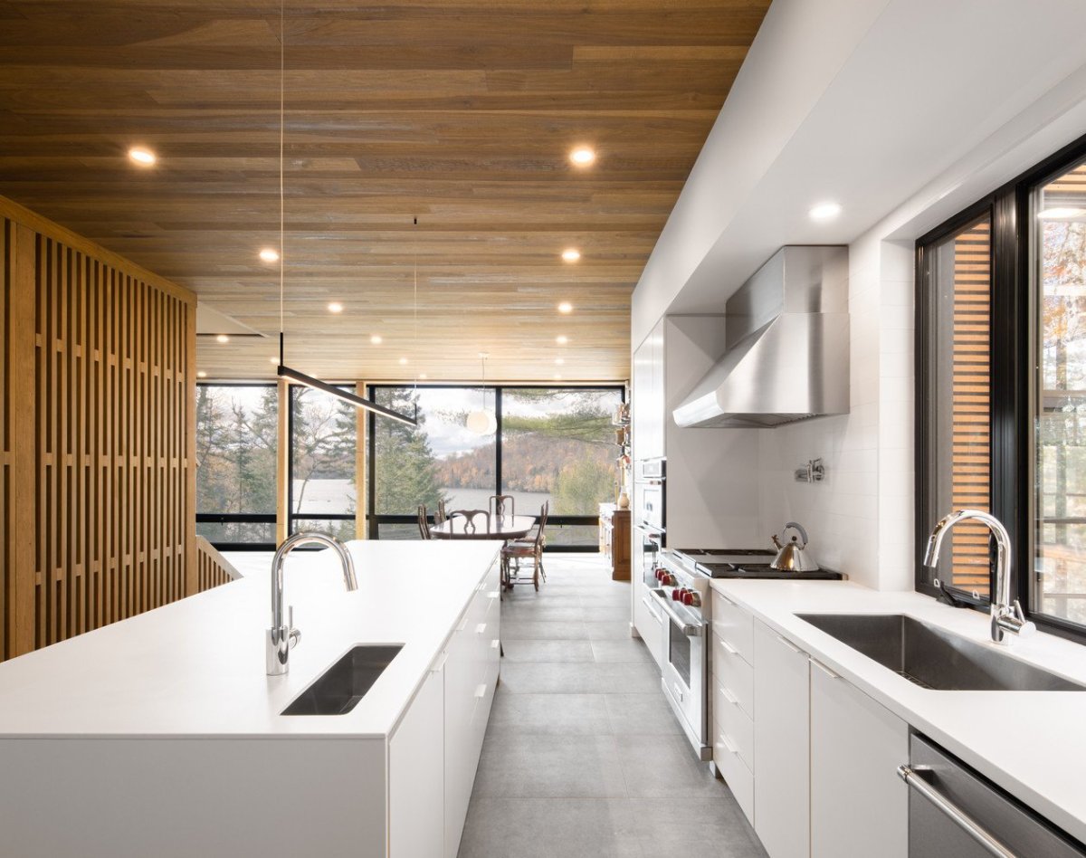 Víkendový dům z prefabrikovaných modulů, Figurr Architects Colective