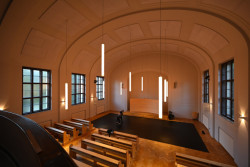 Sakrální stavba ze začátku 30. let nedávno prošla celkovou rekonstrukcí podle návrhu MCA atelieru. Její program je pestrý, vedle bohoslužeb se zde konají taky kulturní akce a funguje komunitní centrum.