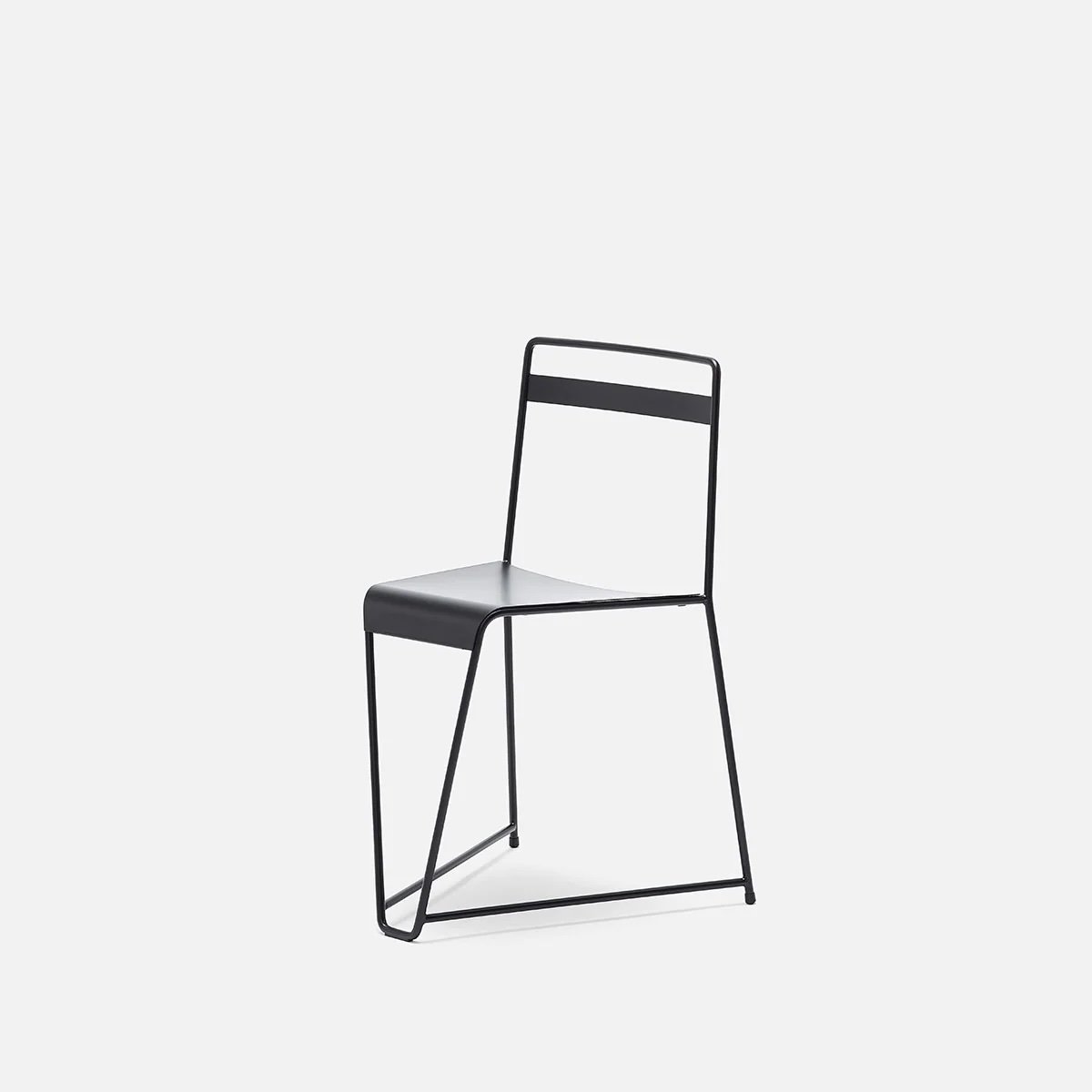 Židle UM od designéra Jiřího Pelcla