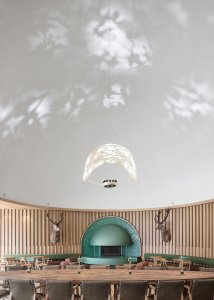 Návštěvní pavilon v národním parku Hoge Veluwe od dvou architektonických kanceláří De Zwarte Hond a Monadnock