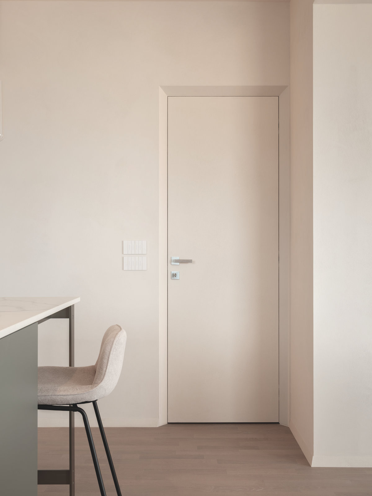 Zárubeň ECLISSE 40 (Apartmán Porto San Giorgio; Francesco Valentini )