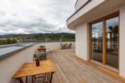 Podnikatelský inkubátor Dům na rohu ve Valašských Kloboukách od studia Jan Hanousek Architekti