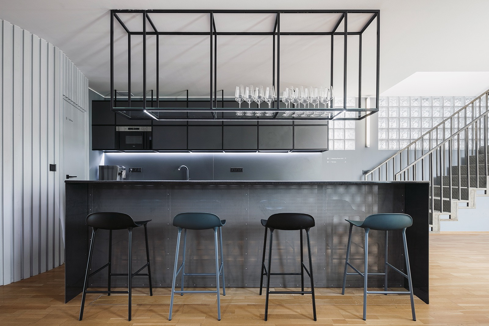 Kanceláře Madeo, Studio COSMO