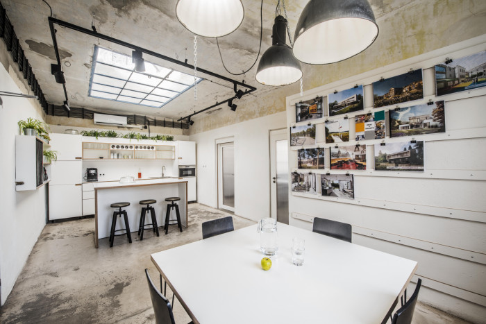 Coworking Přístavní v Praze od studia Reaktor