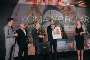 Nové sídlo KOMA MODULAR v pavilonu z EXPO 2015 získalo cenu Nejatraktivnější pracovní prostředí v soutěži Zasedačka roku.