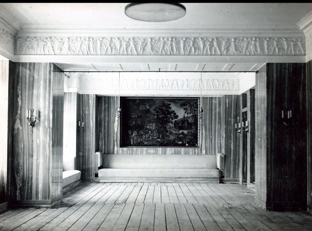 Mramorová jídelna Bauerova zámečku v Brně (1922–1923), Adolf Loos.