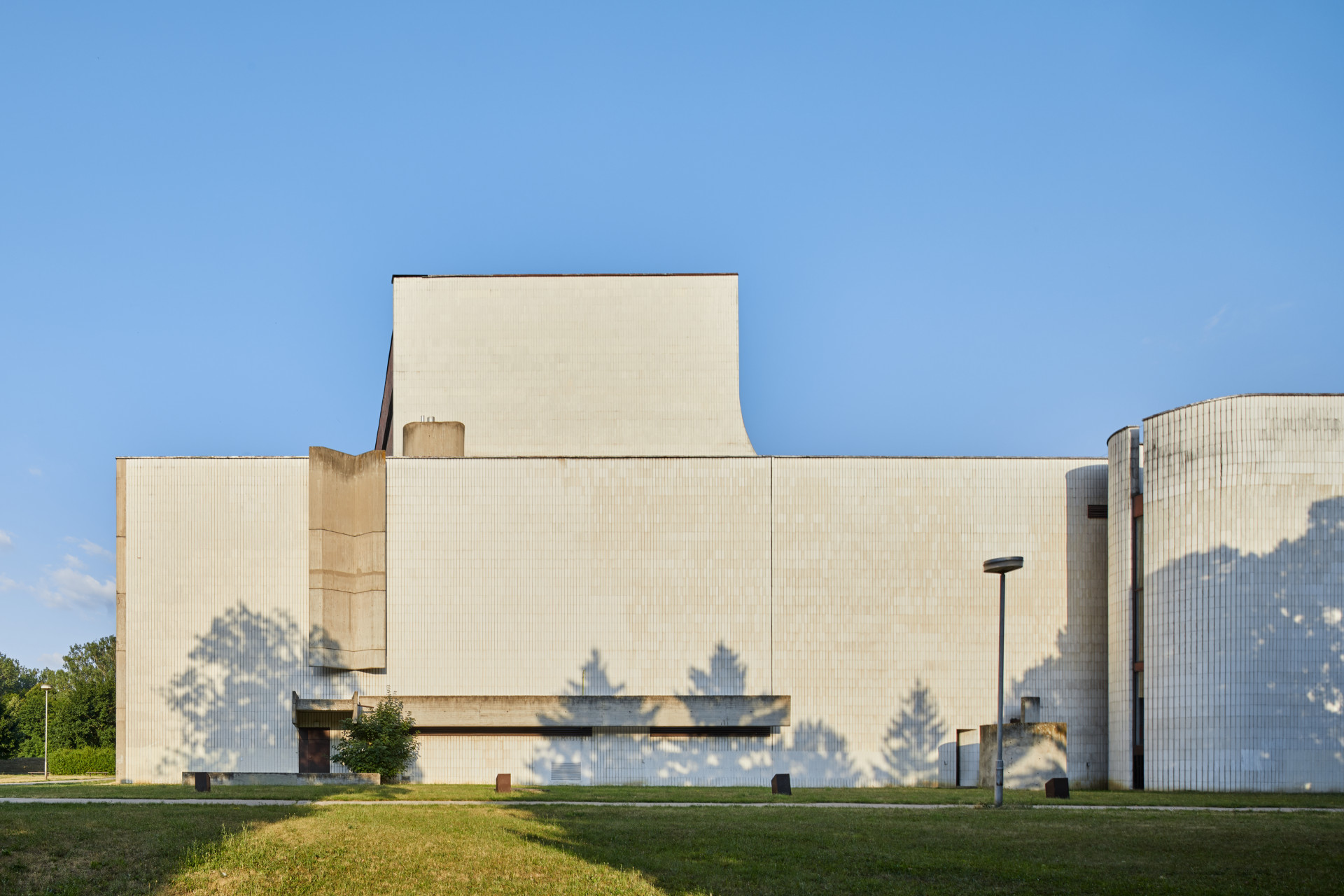 Dům umění v Piešťanech od architekta Ferdinanda Milučkého
