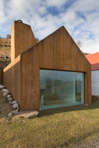 Rust-ic House, Urban Agency