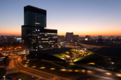 Kulturní zóny Katovic má novou dominantu. Studio Medusa group realizovali mrakodrap a kancelářský komplex .KTW