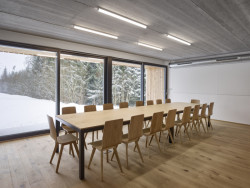 Lesovna poblíž Pacova od studia 20-20-ARCHITEKTI a VYŠEHRAD ateliéru