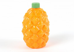 Vitra Design Museum představuje výstavu věnovanou minulosti i budoucnosti plastu