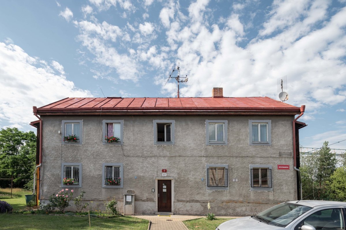Městské bytové domy v Plzni, Projectstudio8: Původní poválečné bytové domy