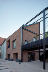 Projekt Nádvoří v Trnavě, Vallo Sadovsky architects