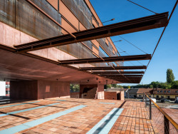 Centrálních polytechnických dílen a Galerie města Pardubic od Šépka architekti