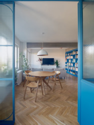 Pohled z pracovny (Rekonstrukce bytu v Holešovicích; B² Architecture)