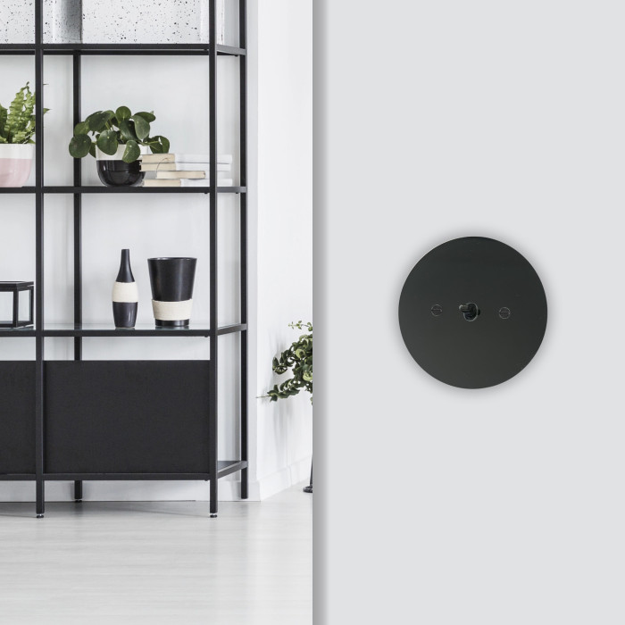 Černý vyppínač z kolekce NEXA ve skleněném provedení