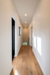 Víkendový dům z prefabrikovaných modulů, Figurr Architects Colective