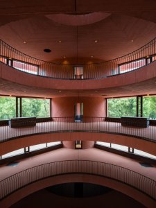 Inovační centrum od dvojice Pezo von Ellrichshausen z Chile