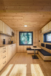 Dřevěný výměnek na Praze 4 od studia PRAJAGA