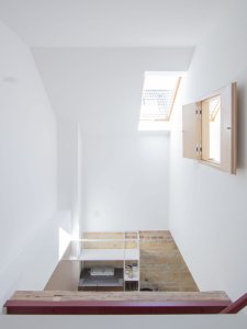Architekt Marián Gombarček navrhl rekonstrukci rodinného domu v Bratislavě