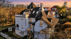 Vila Juraje Jakubiska je na prodej.